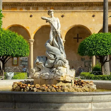 Pozzillo Appartament -near The Cathedral بيت للعطل